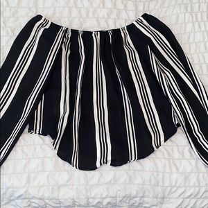 Black & white off the shoulder long sleeve